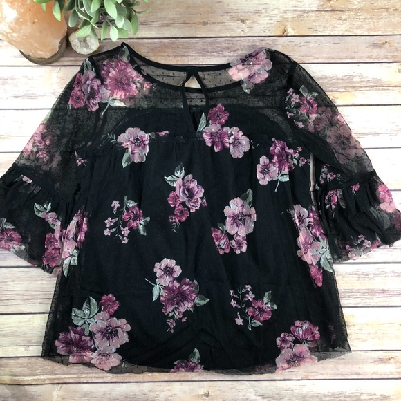 Boho Floral Top Size S Black Bell Sleeve - Picture 7 of 8